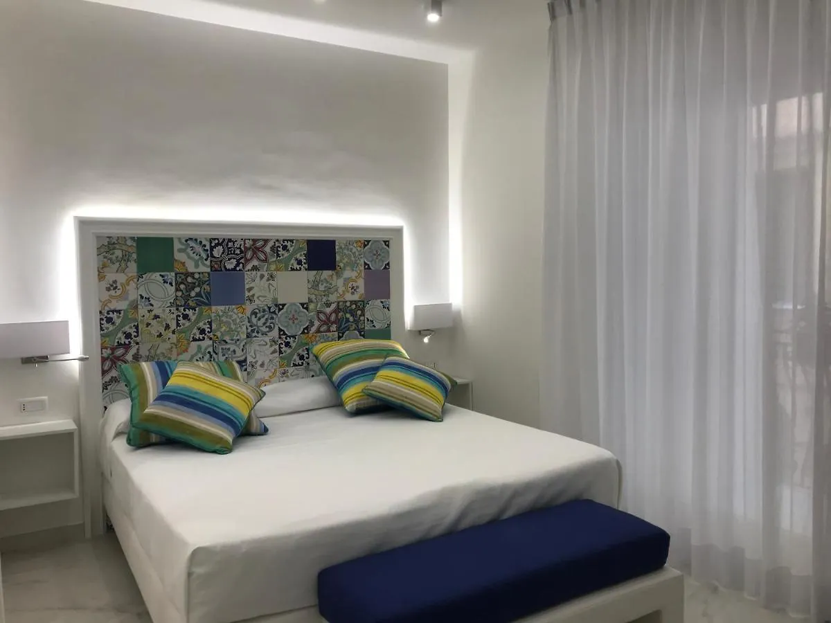 Amalfi Suite Boutique Hotel (Adults Only) 3*,
