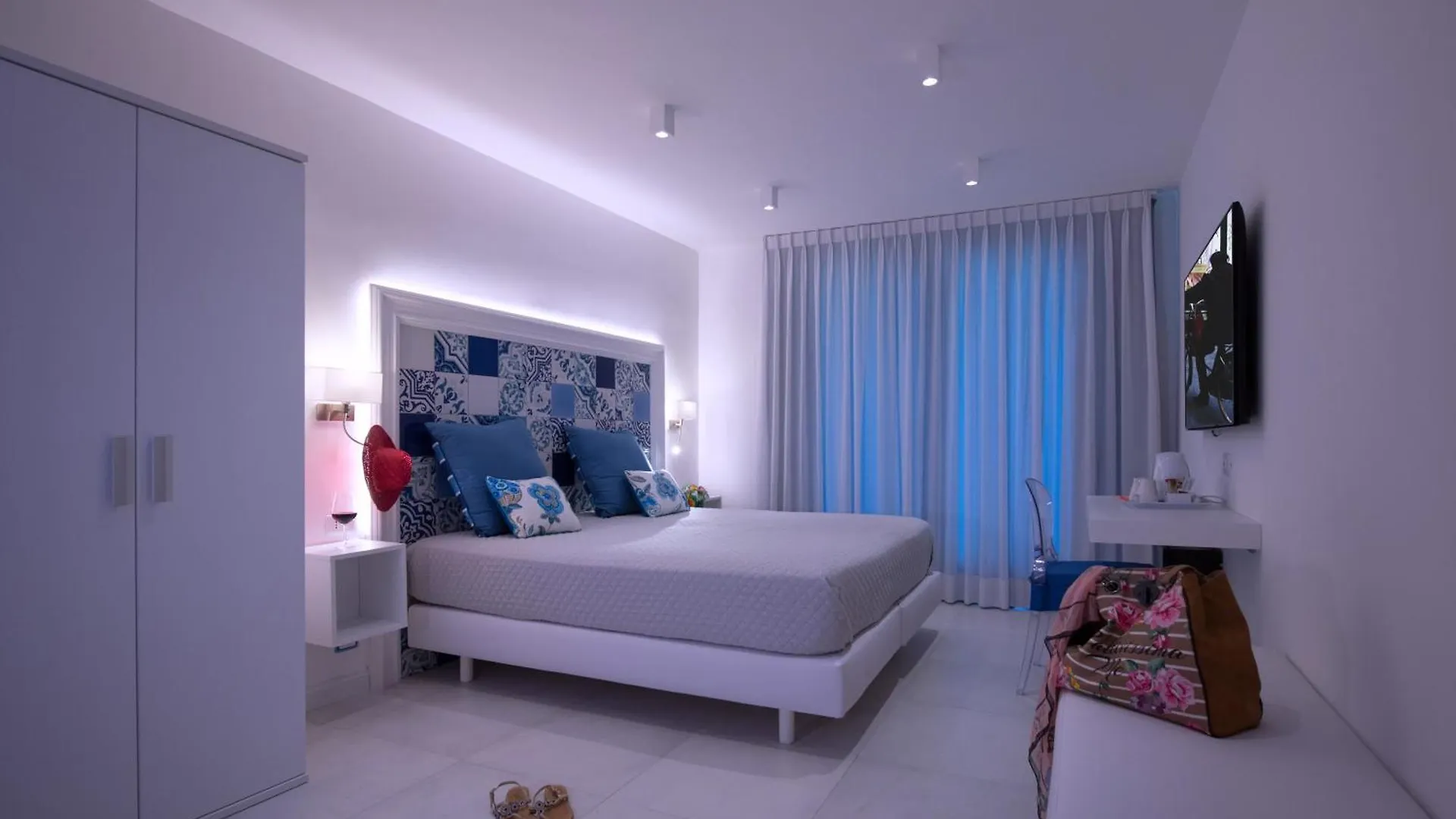 Amalfi Suite Boutique Hotel (Adults Only)