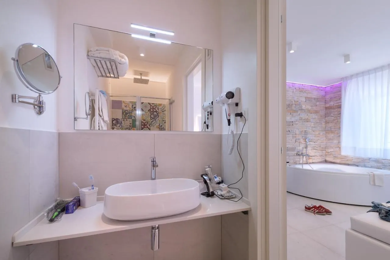 Amalfi Suite Boutique Hotel (Adults Only) 3*,